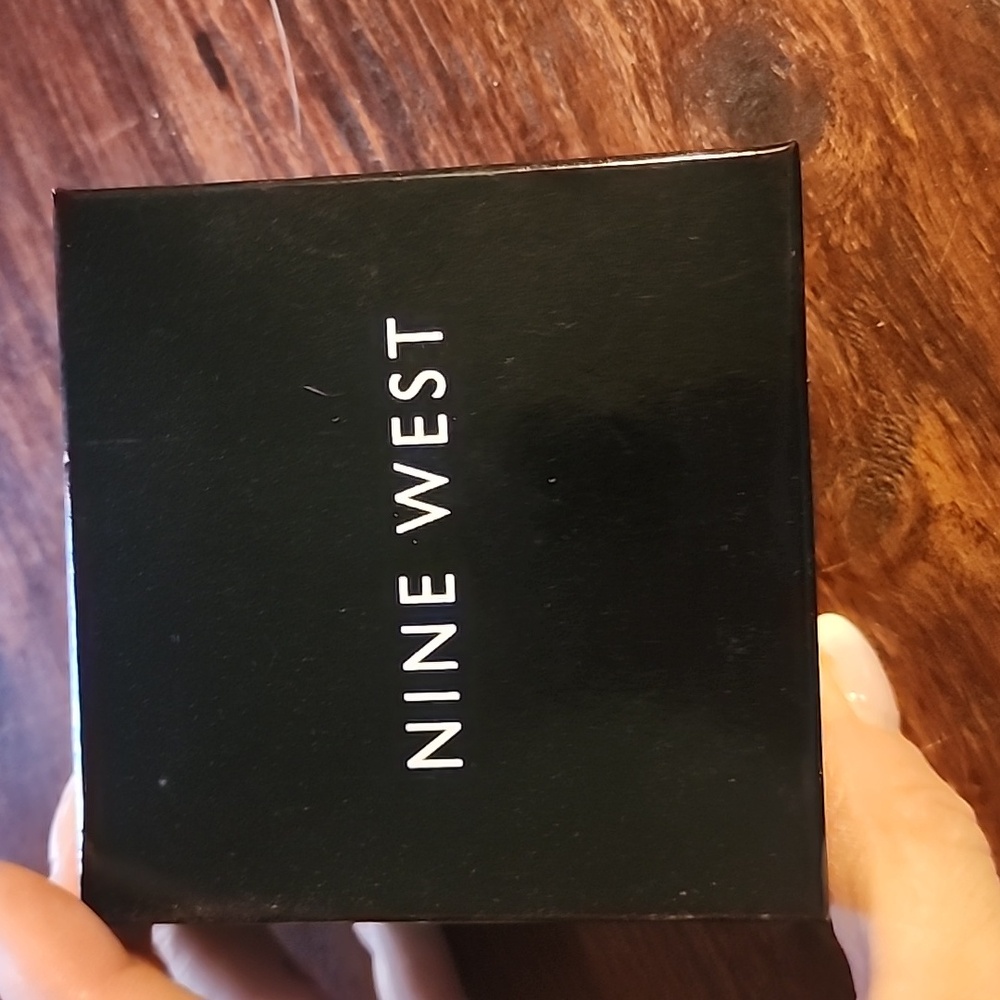 Nine West Silver Necklace and Earring Set - Picture 4 of 4